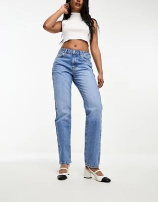 New Look midrise straight jeans in mid blue | ASOS (Global)
