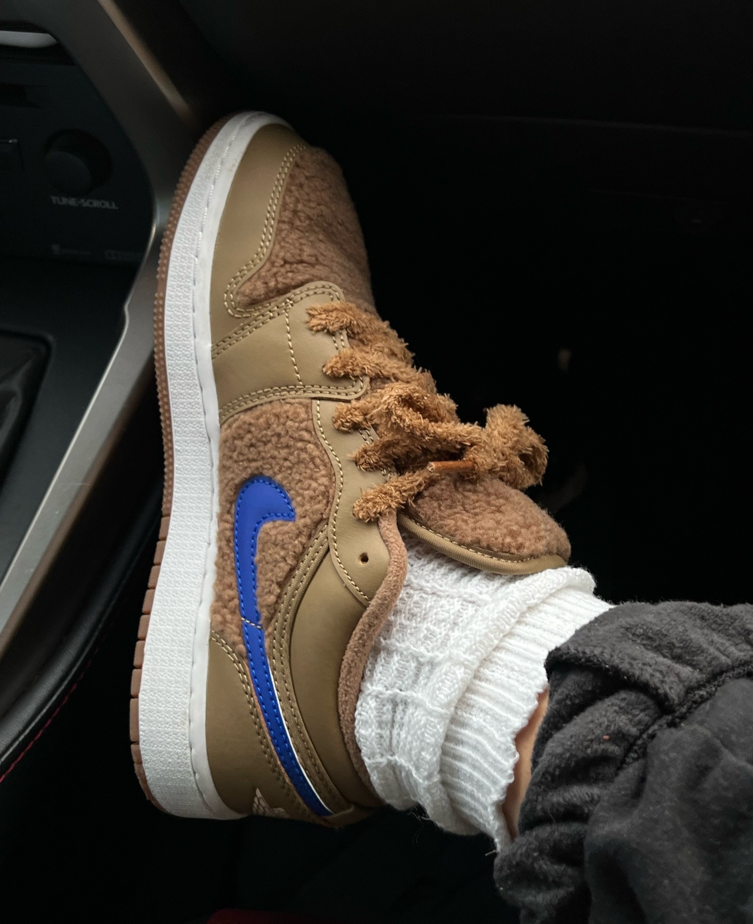 🧸🤎

#LTKSeasonal #LTKsalealert #LTKshoecrush