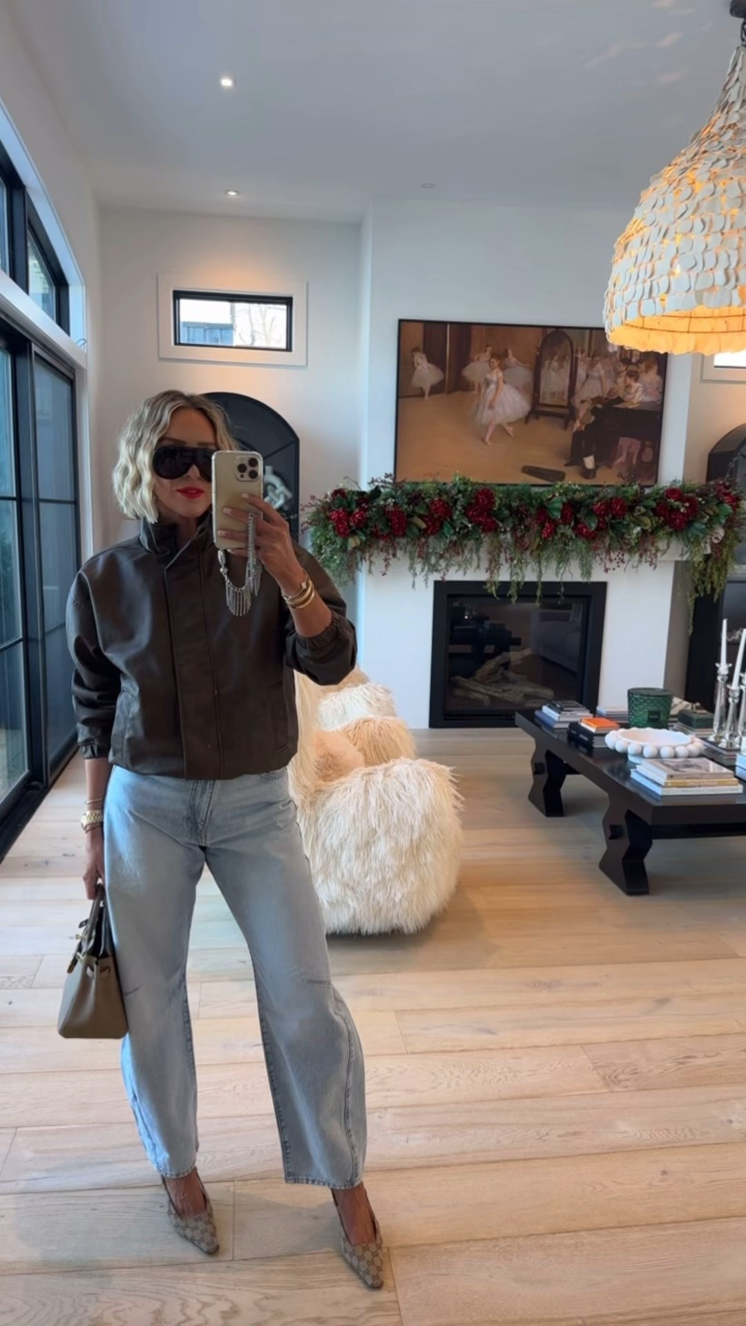 The target look giving Zara 🔥🔥🔥 wearing a medium in jacket and sized up to a 6 in denim 