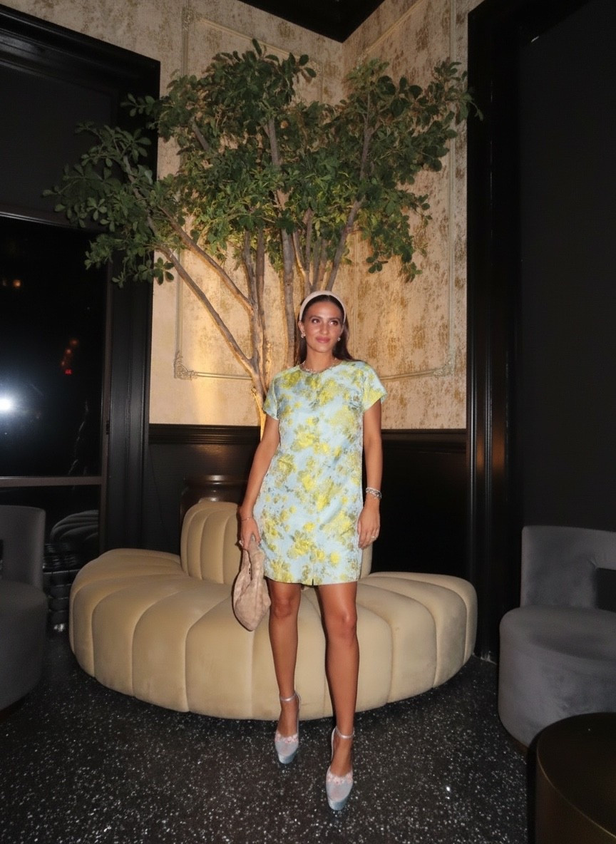 Can’t find my exact dress (might be on Poshmark) but I linked the same style 

in a different pattern and sleeve length. Perfect spring dress  

#LTKSaleAlert #LTKWorkwear #LTKSpringSale