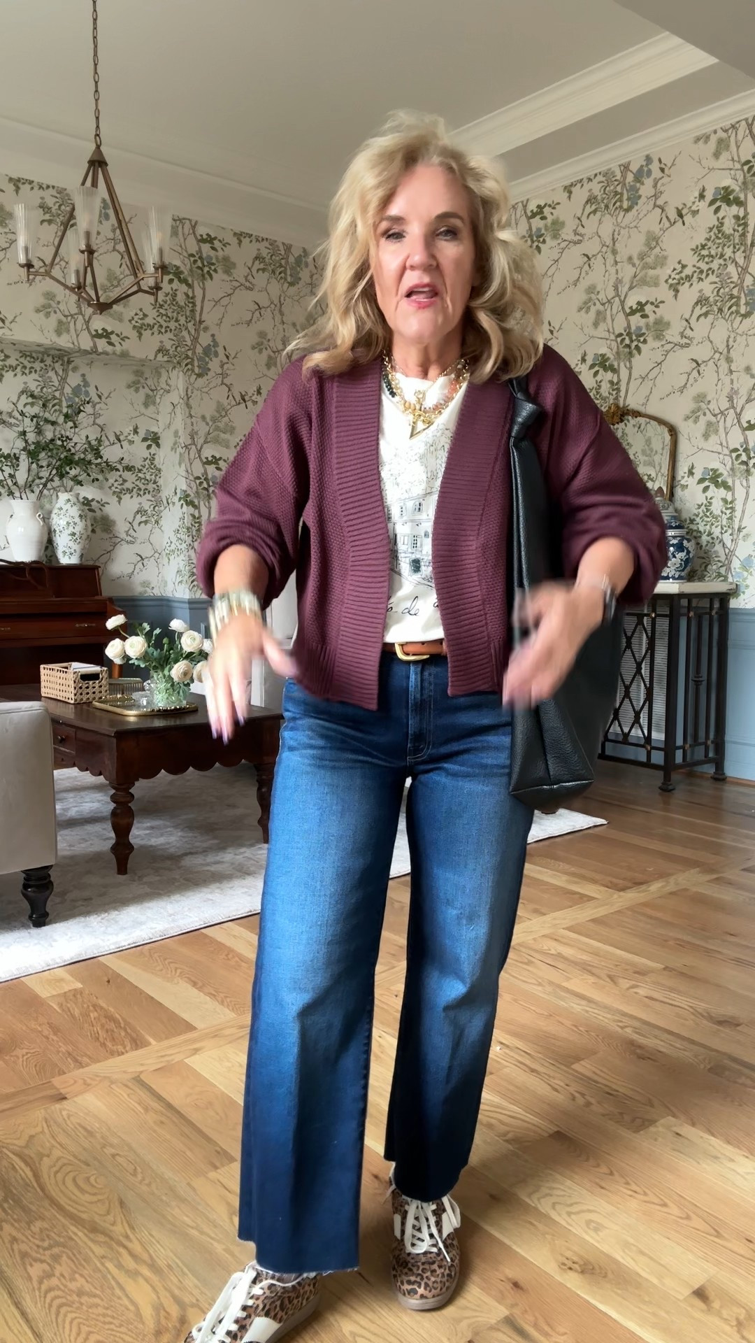 29 in mother straight leg premium jeans I cut about 2” off the bottom 
Blouse size medium available in blue plaid and two neutral plaids
Sweater is one size fits small to large
Brown top size medium 
Purse is available in tan 
Use code NANETTE20 20% off sitewide Allie Bess 


#LTKPetite #LTKOver40 #LTKSaleAlert

#LTKPetite #LTKSeasonal #LTKOver40