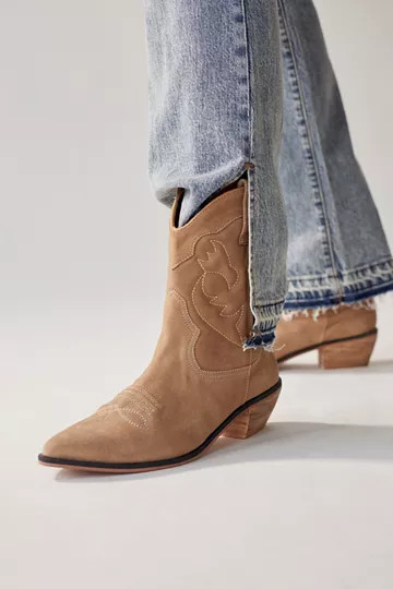 UO Fallon Suede Cowboy Boot | Urban Outfitters (US and RoW)