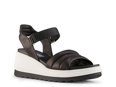 Cougar Honey Wedge Sandal | DSW