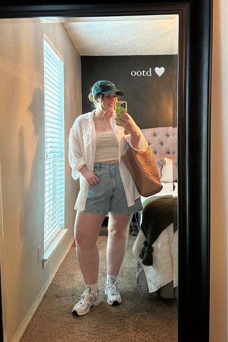 Plus size casual summer denim short and sneakers outfit 

Sizing: shorts - 34 regular / white button-up shirt - L (fits oversized, sized down) / tank - XL