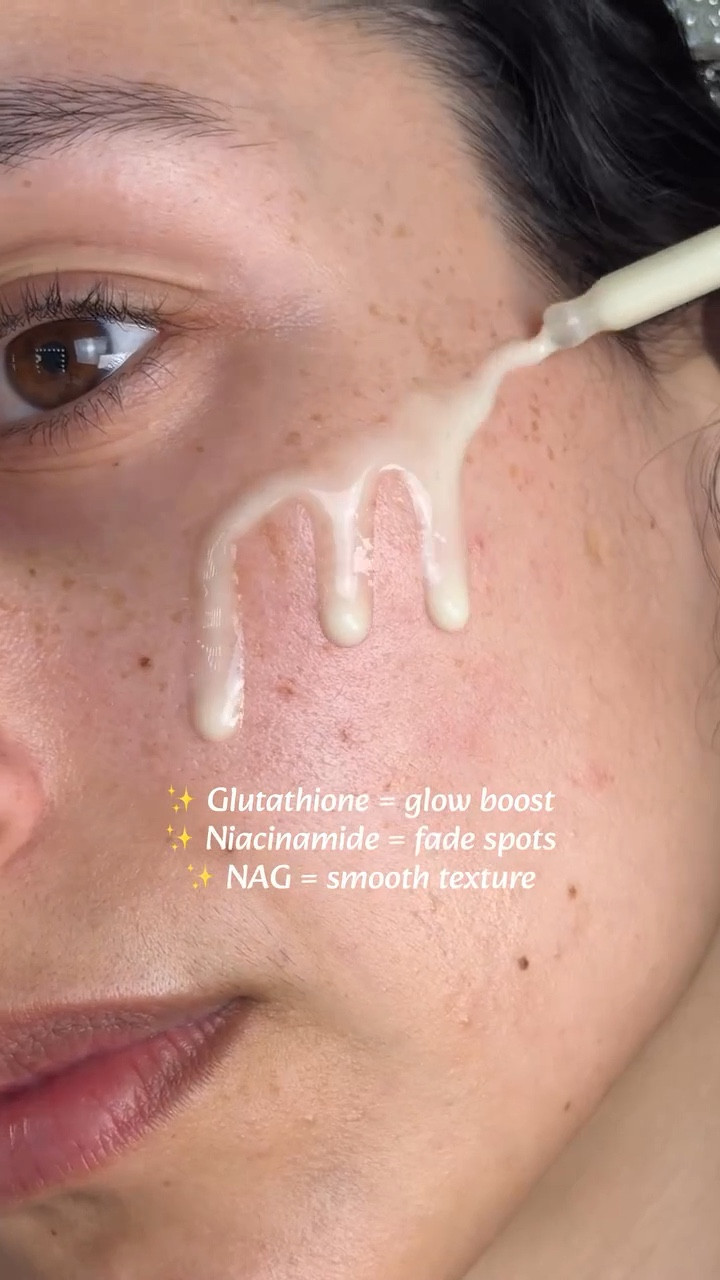 ✨ Manyo Glutathione 7 Dark Spot Serum = glow in a bottle 💛

Dark spots? fading.
Skin? brighter.
Me? obsessed ✨

@manyo_us 

I received this product for free from Picky and Manyo in exchange for my honest review.

#manyo #glutathione #darkspots #koreanskincare