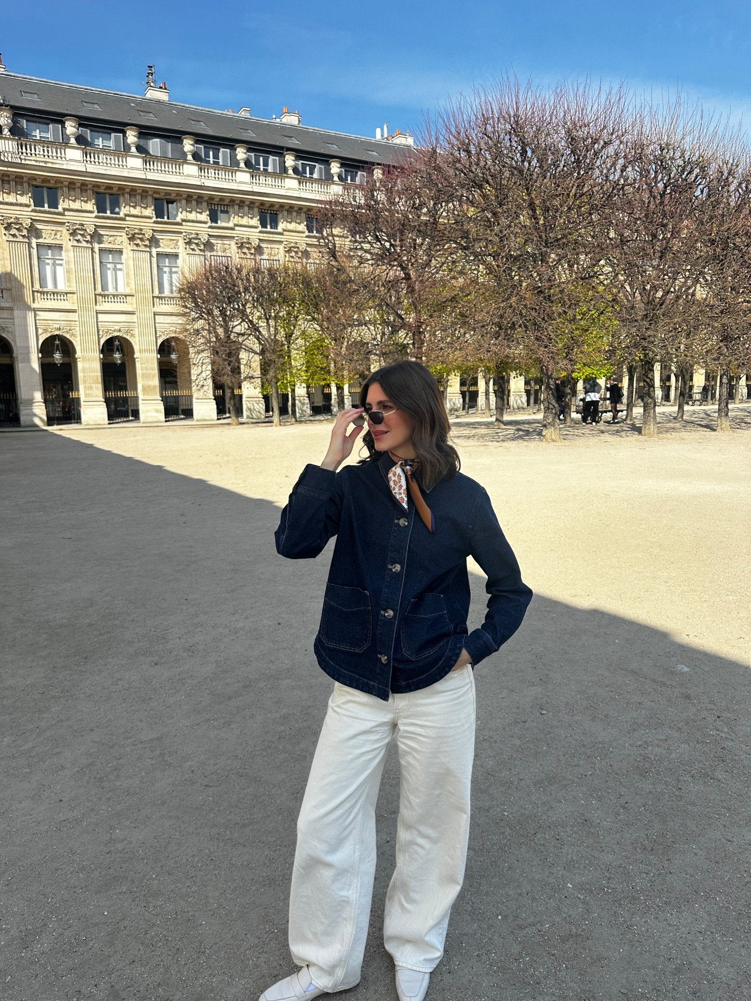 XS shacket 
Size 24 jeans 

Spring outfit 
Paris fashion 
Work wear 
Work fashion 


#LTKSeasonal #LTKWorkwear #LTKootd