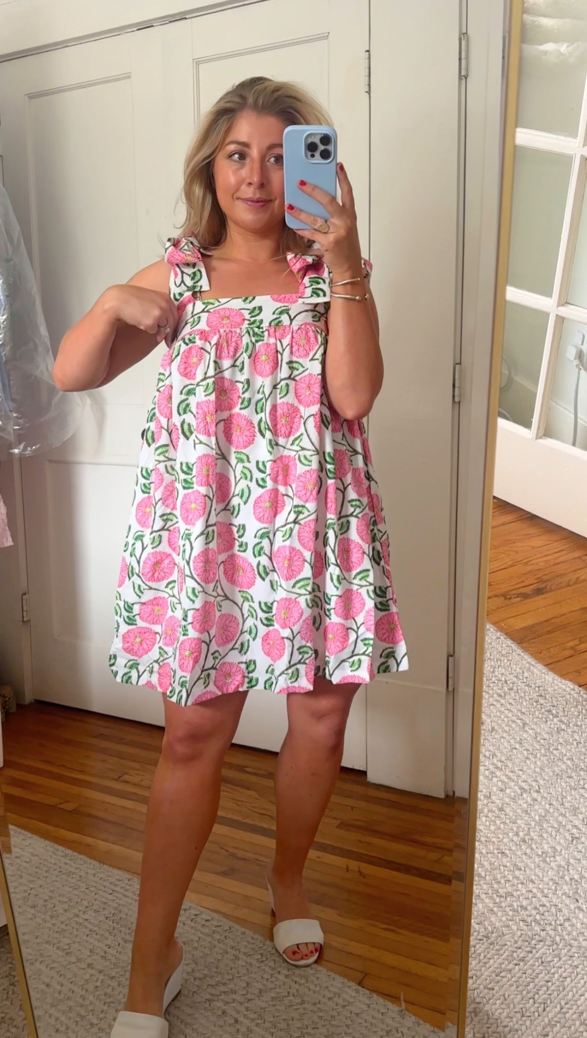 The cutest spring floral mini dress for under $50!

Fits very oversized - wearing a small 

#LTKSeasonal #LTKMidsize #LTKFindsUnder50