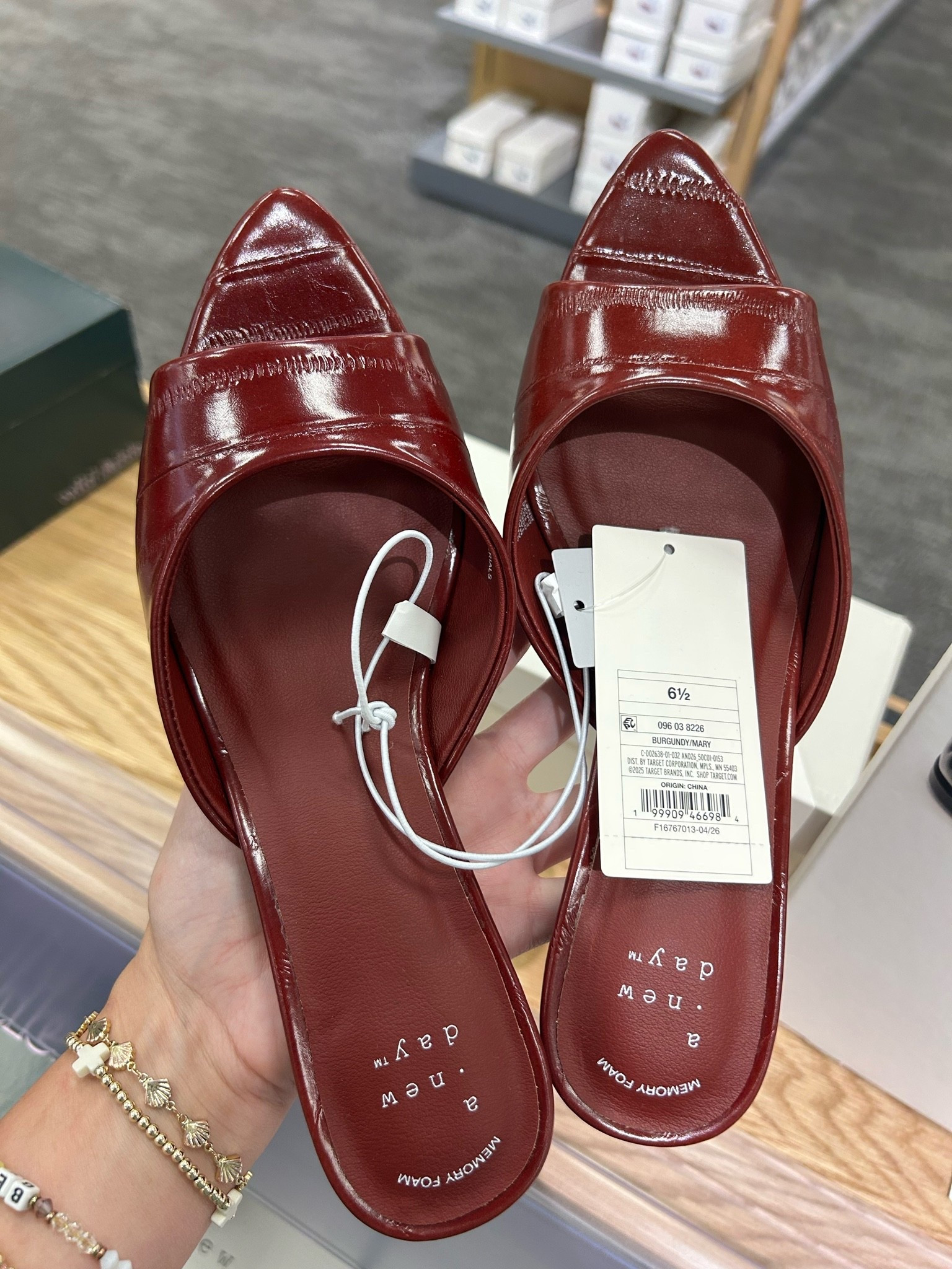 // the cutest heels to transition into fall // burgundy croc heels // burgundy shoes // fall heels //

#LTKSeasonal #LTKSaleAlert #LTKCon