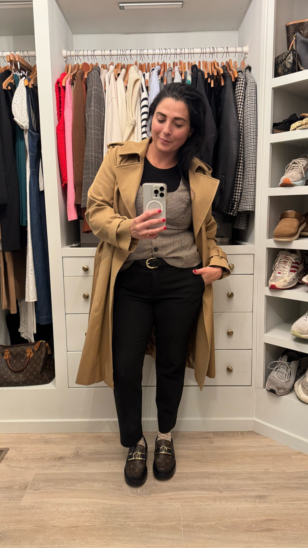 Still my favorite trench coat of ever! 🧥 