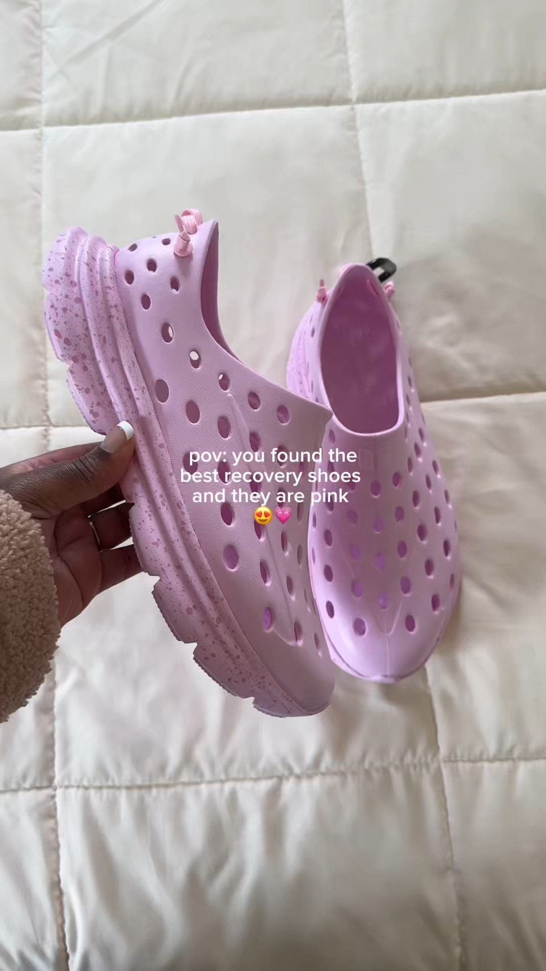 Kane recovery shoes 😍🩷 

#LTKSaleAlert #LTKGiftGuide #LTKShoeCrush