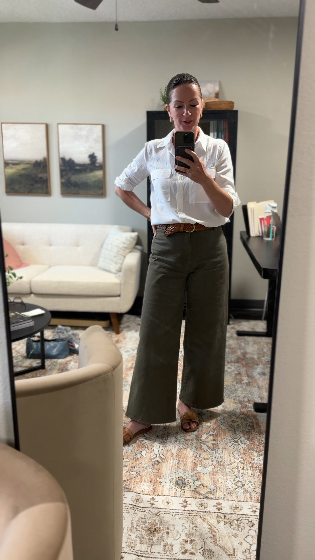 These Target jeans are wearing well! No bagging or stretching out so far. This is my third time wearing them. Under $30 for the win!

#LTKFindsUnder50 #LTKVideo #LTKOver40