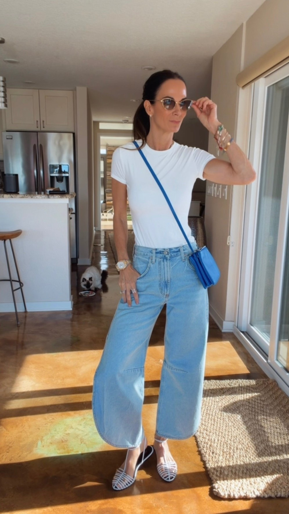 Running out the door for meetings + coffee… but make it cute ☕️✨

These jeans??? I’m sorry… the fit, the slit, the way they just do everything 🤌🏼
Paired with my favorite cage Celine sandals and a simple tee… perfection is honestly an understatement.

Effortless, polished, and ready for whatever the day throws at me 💫

Wearing size 23

#ootdstyle #effortlesschic #denimstyle #over40style #ltkfashion


#LTKootd #LTKdayinmylife #LTKgrwm
