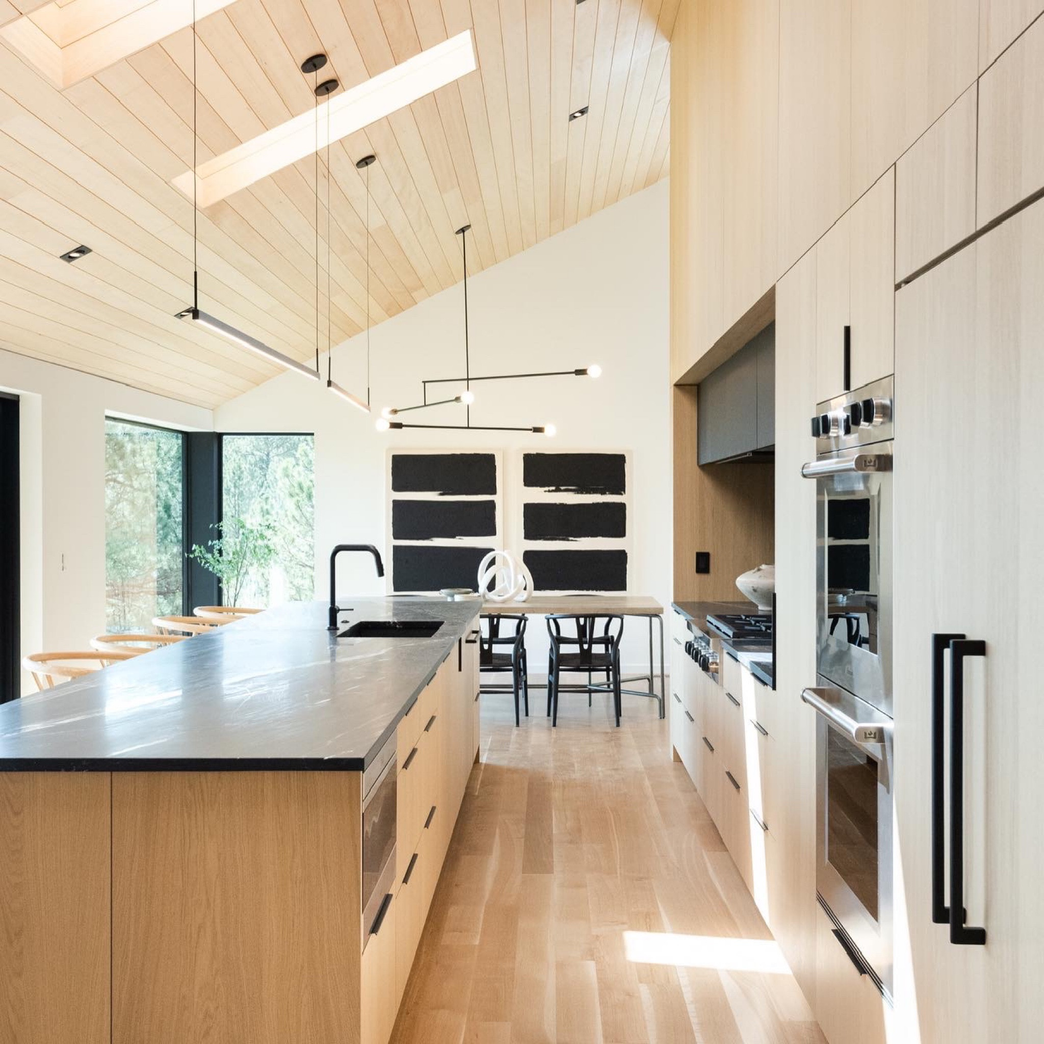 Scandinavian modern vibes for days 🖤

#counterstools #diningchairs #diningtable #barstools #scandinavian

#LTKhome