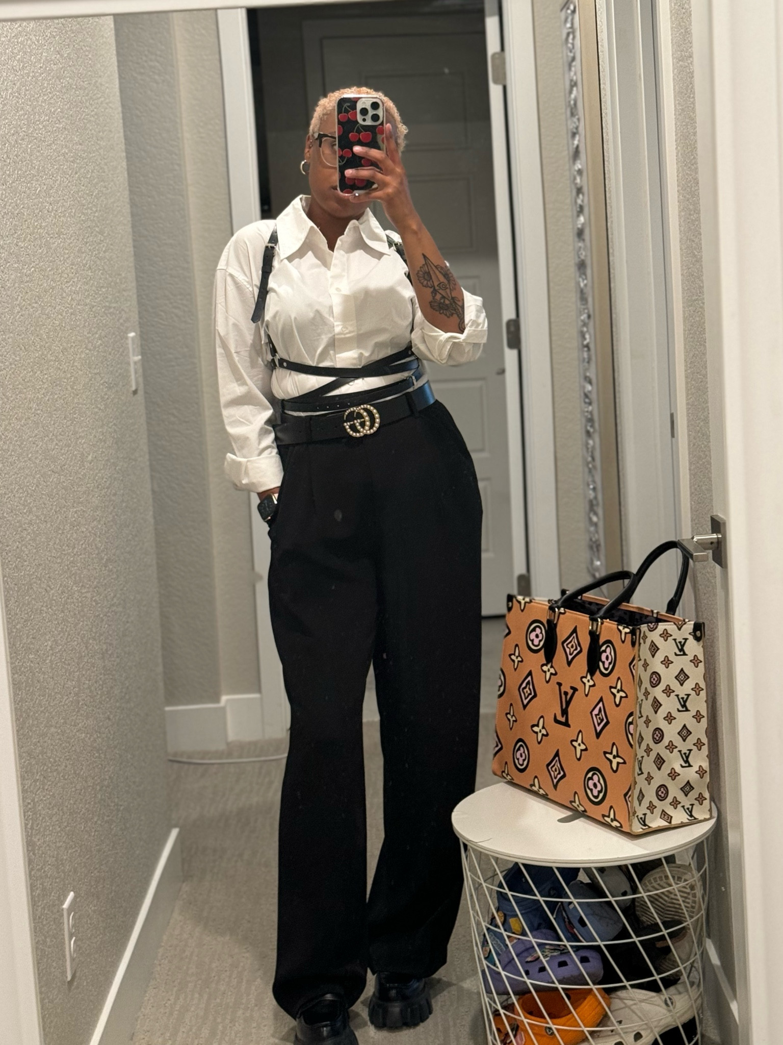 It’s giving mafia but classy

#mafia #ootd 