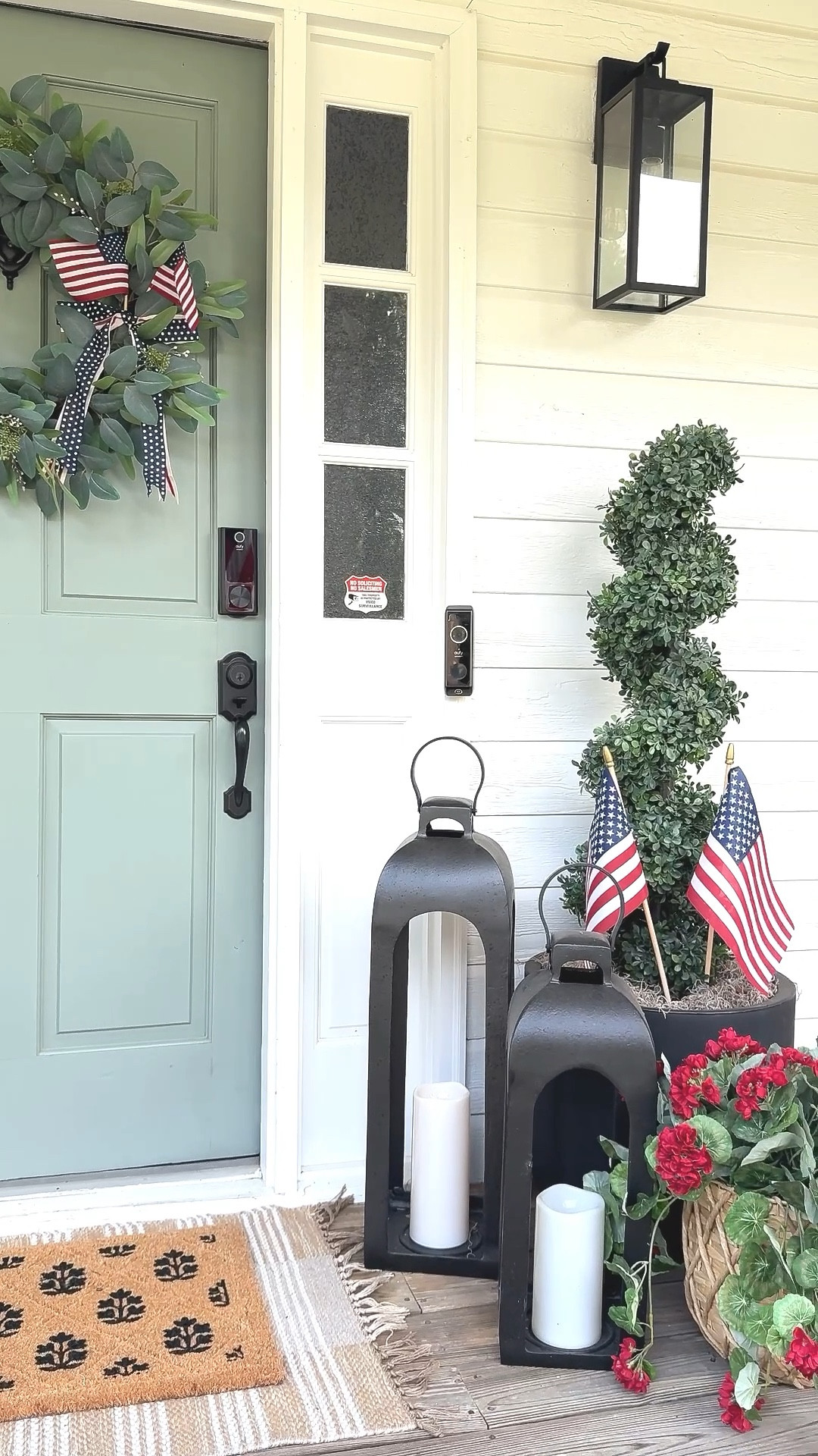 Summer front porch

Simple touches, big impact 🇺🇸

A little ribbon + a few flags = easy summer porch vibes.



#LTKHome #LTKSeasonal #LTKStyleTip