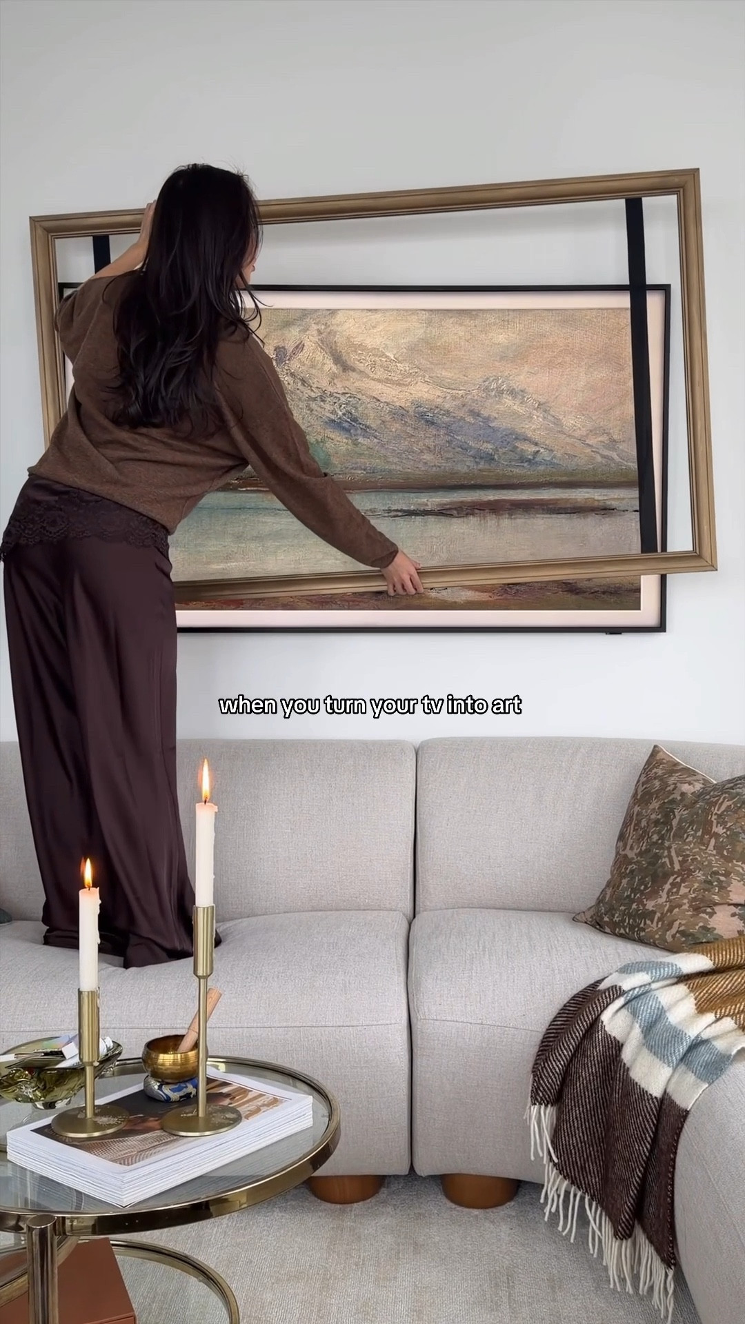 The frame really brought the whole space together 🤭🤎 Also it’s 25% off right now! 