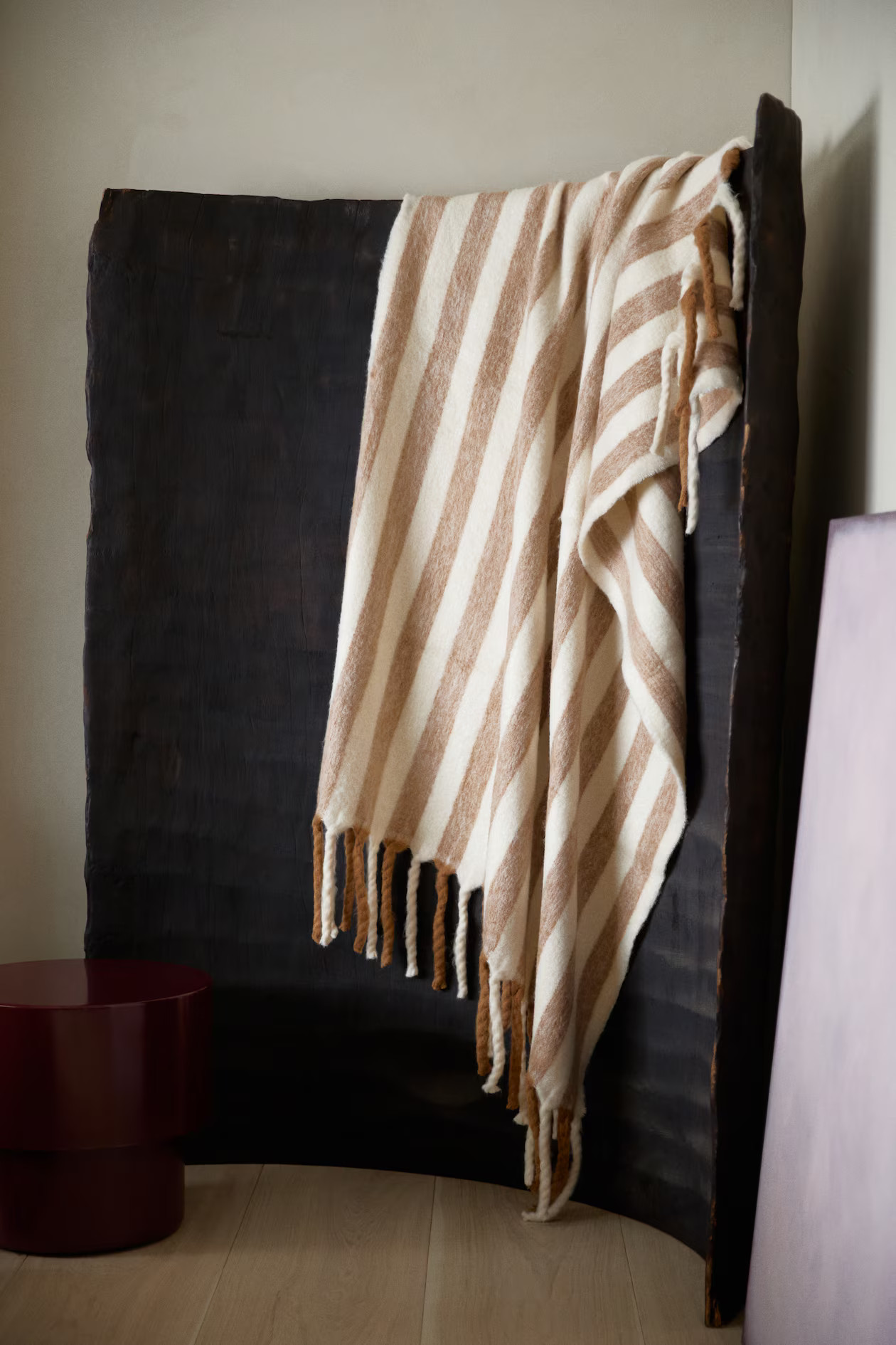Patterned wool-blend blanket | H&M (UK, MY, IN, SG, PH, TW, HK)