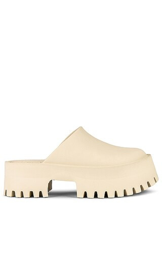 Clogge Clog in Sea Salt | Revolve Clothing (Global)