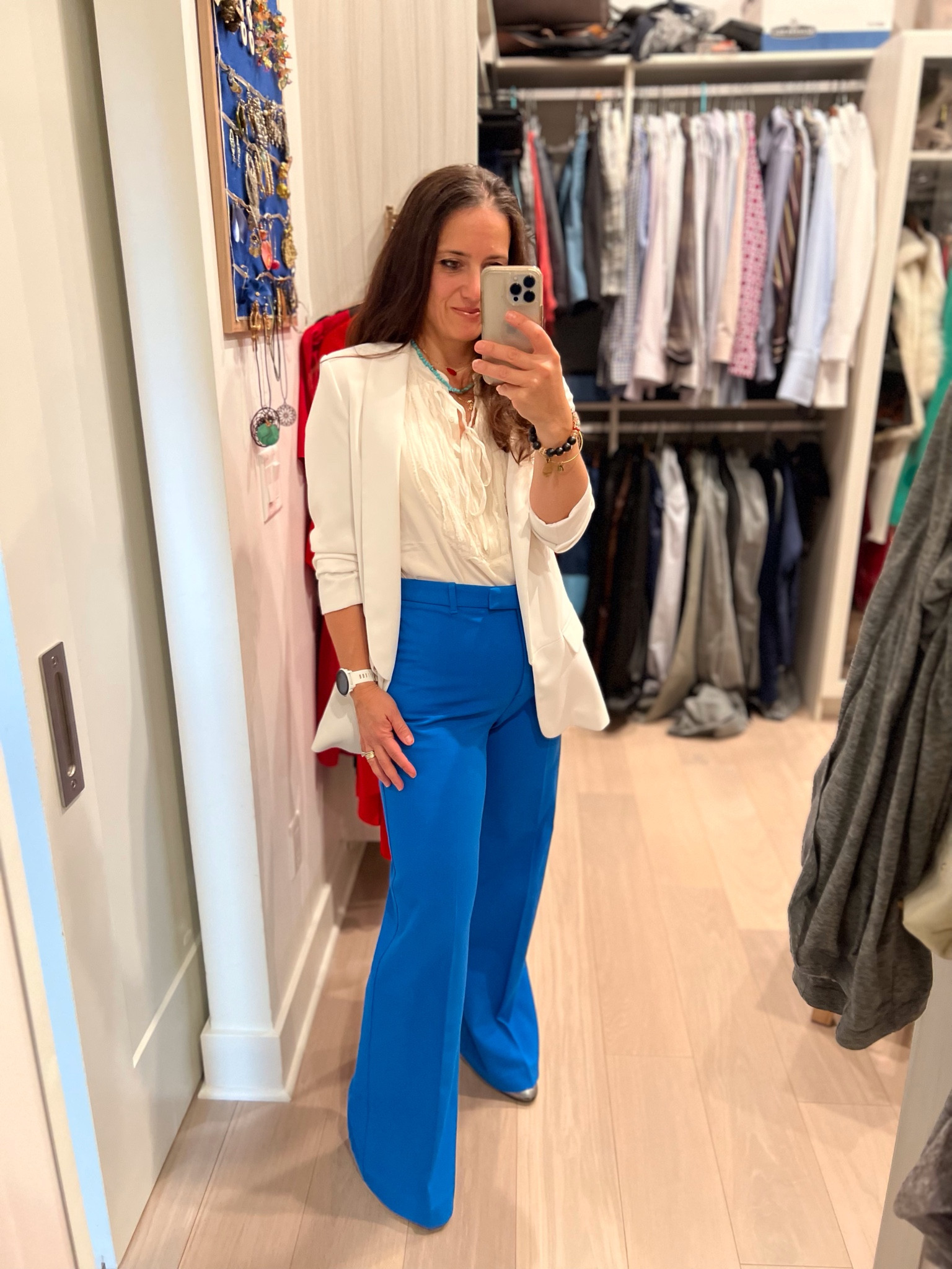 Got the blue vibe today 💙🤍

#LTKeurope #LTKunder100 #LTKworkwear