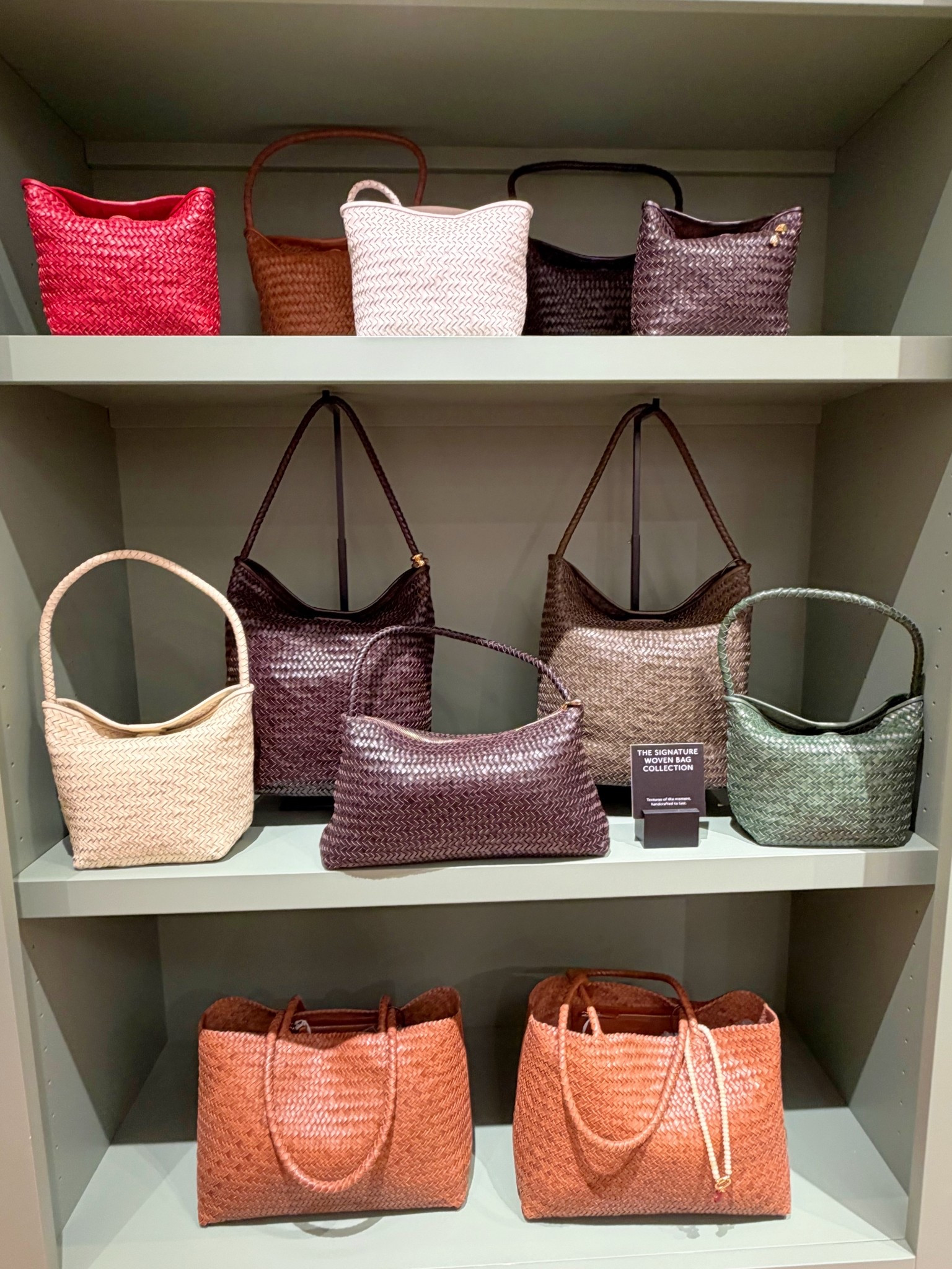 Madewell Sale! 25% off for Madewell Insiders (provide email address to join). Lots of items for spring including all of these beautiful bags! 

Have you seen Madewell’s new collection of woven bags?! So many beautiful sizes, styles and colors that are perfect for all of your spring and summer outfits. Most of these can be used for everyday wear, work outfits, vacation outfits and more. I personally love the tote bag and have that one on my wishlist! 

#LTKTravel #LTKSaleAlert #LTKWorkwear