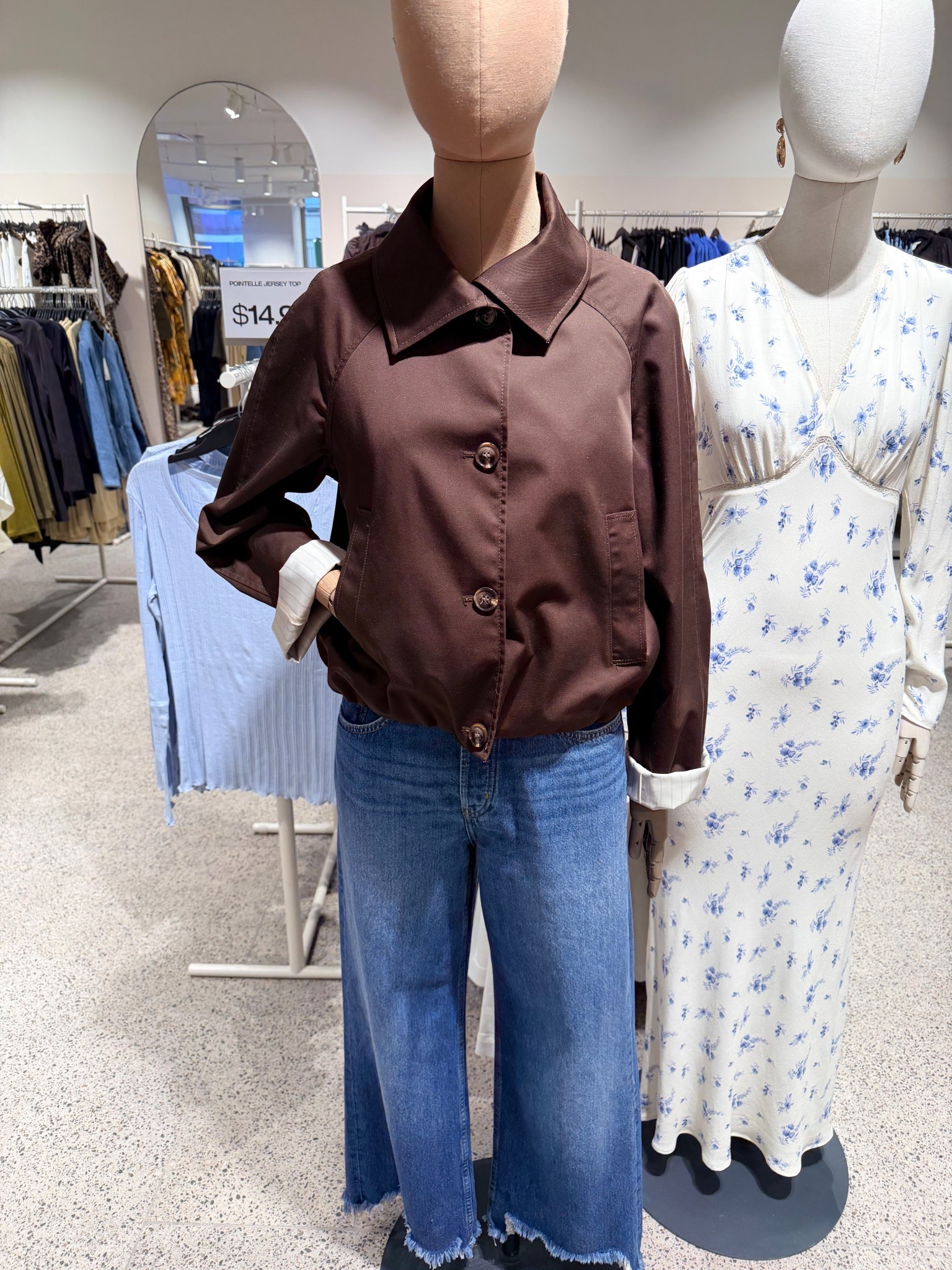 LOVING these cinched bubble hem jackets for spring😍



#LTKSpringSale