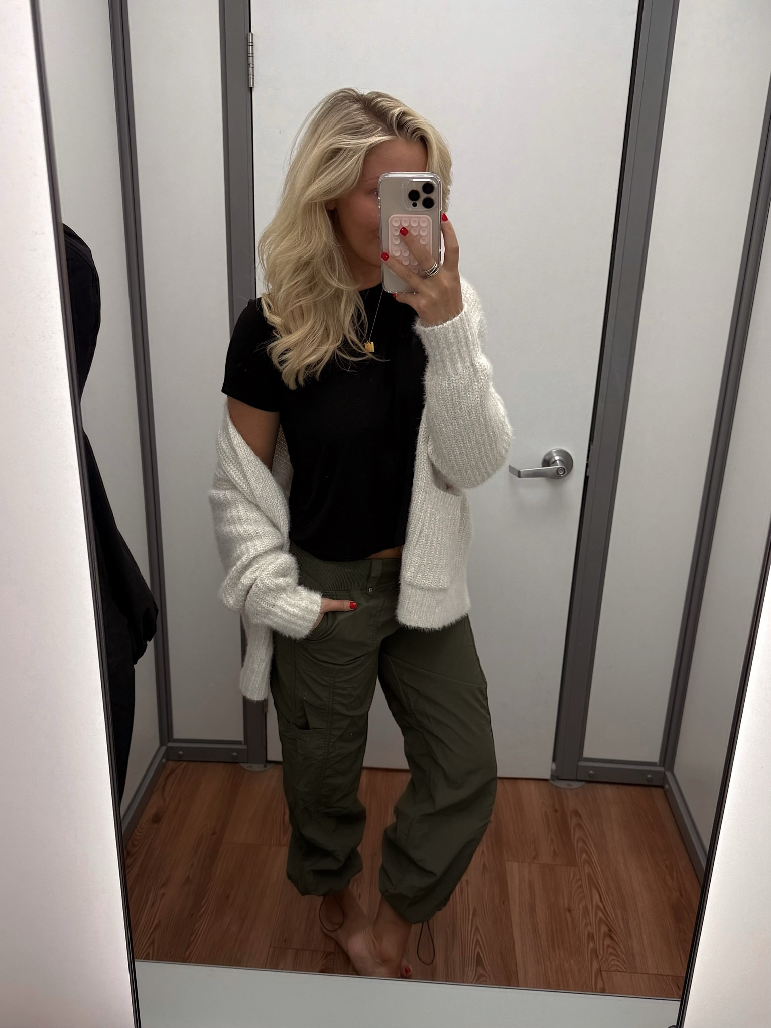 Ribbed waist parachute cargo pants - dress them up or down! Under $15! 

#LTKStyleTip #LTKFindsUnder50 #LTKActive