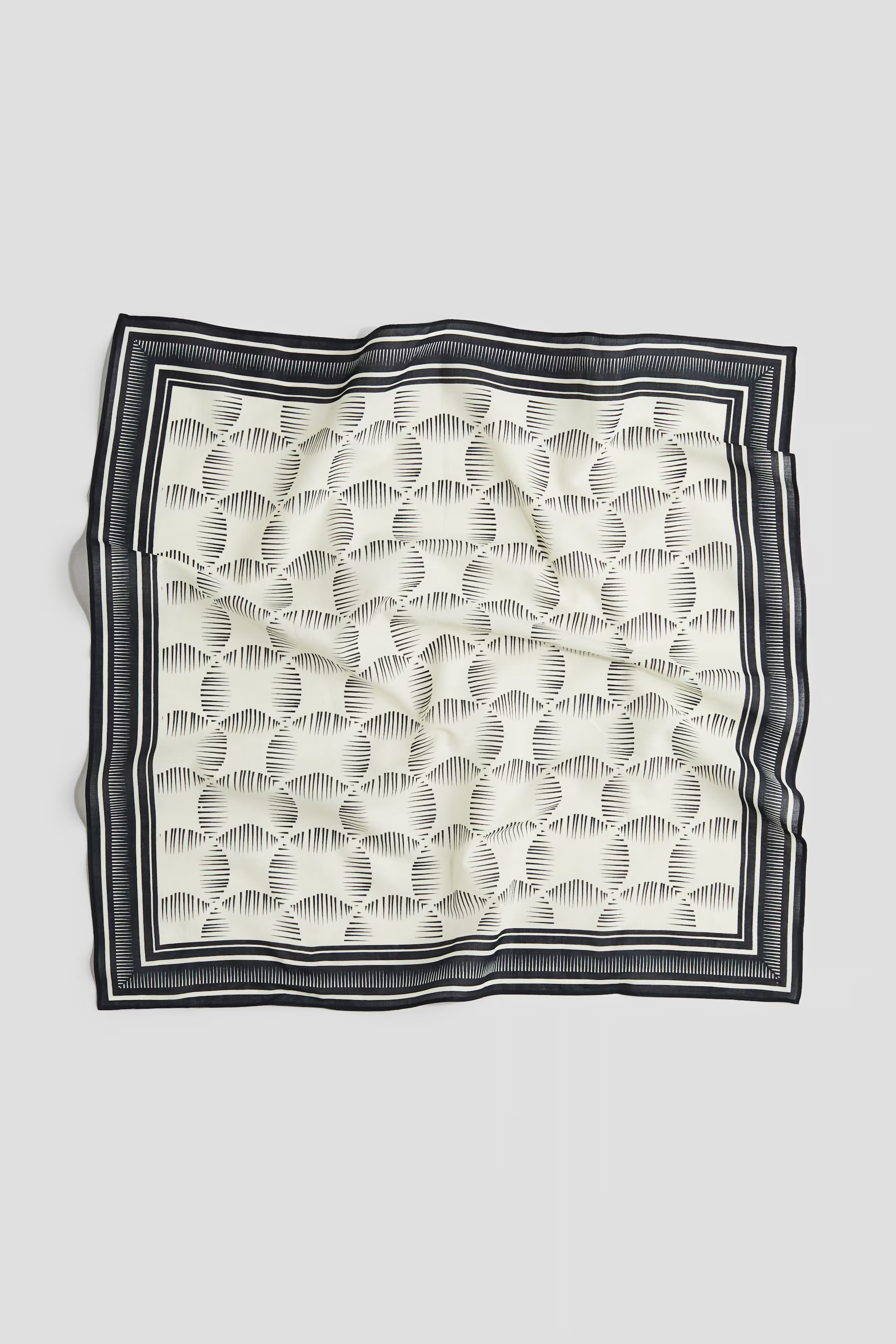 Printed cotton scarf | H&M (UK, MY, IN, SG, PH, TW, HK)