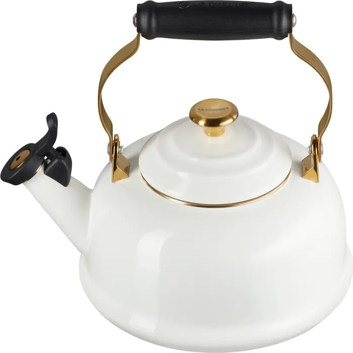 Le Creuset Noël Collection Whistling Tea Kettle | Nordstrom | Nordstrom