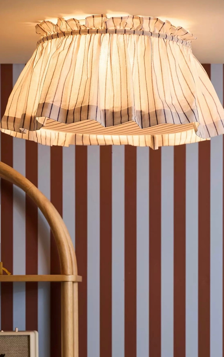 I just found the cutest way to cover up those ugly boob lights!! Renter friendly and inexpensive for a hugely upgradesparkle

#LTKFindsUnder100 #LTKHome