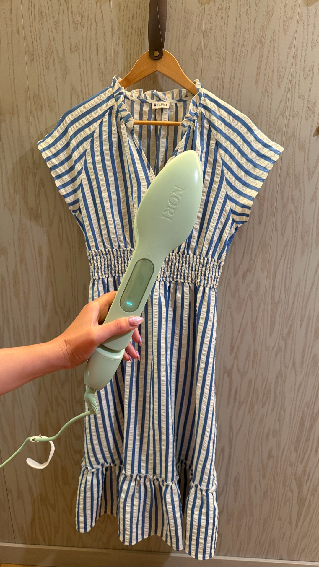 The travel find I packed for this trip that’s making wrinkled clothes way less dramatic.

This is the @Nori Press, their bestselling steam iron that requires no ironing board. It has six fabric settings and an optional steam feature, and the dual plates press both sides of your clothes at the same time so you can smooth wrinkles in just a few passes.

It’s lightweight, heats up quickly, and fits right in a carry-on which makes it such a good travel essential.

#ad

Travel finds | garment steamer | travel essentials | wrinkle remover | packing favorites


#LTKTravel #LTKHome #LTKWorkwear