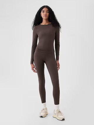 GapFit Lightweight Performance T-Shirt | Gap (US)