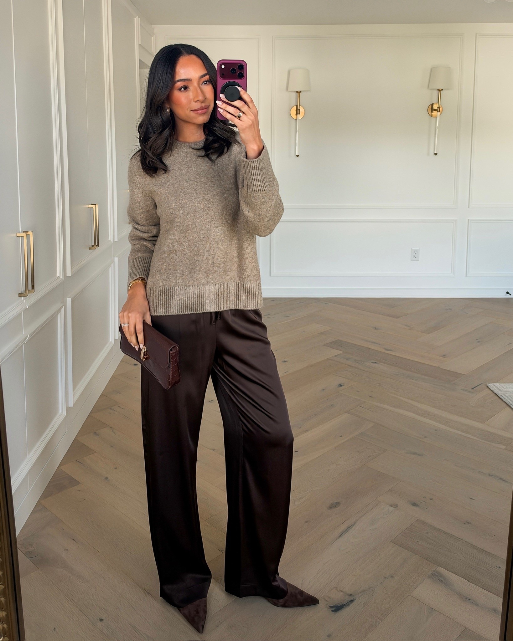 Perfect fall outfit that’s elevated but still so comfy! Size S sweater (size up for a more oversized fit) and XS Long satin pants - I’m 5’8” for reference 🤎 @abercrombie #abercrombiepartner