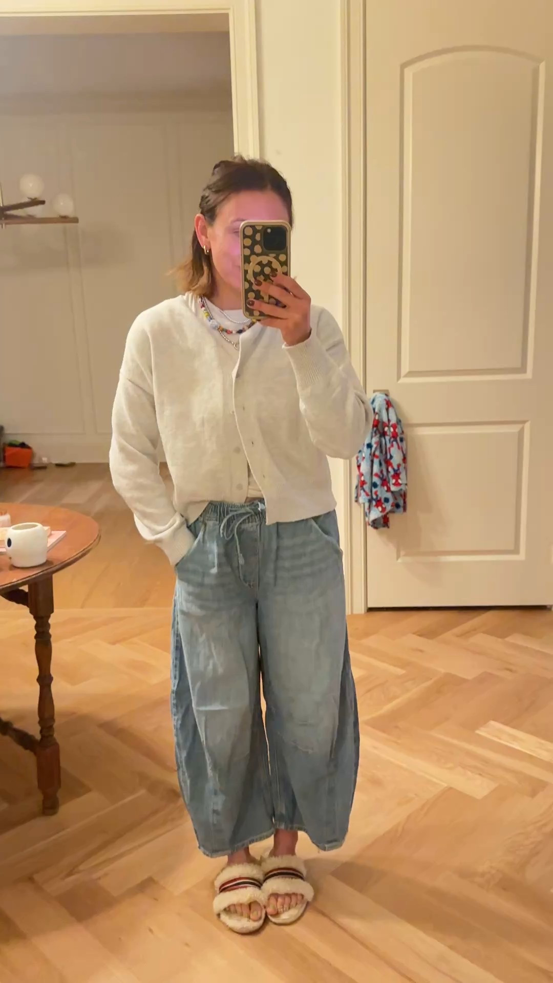 Casual mom ootd. SAHM outfit. Barrel jeans. Comfy jeans. Comfy outfit. Errands fit 

#LTKStyleTip #LTKFamily #LTKPetite