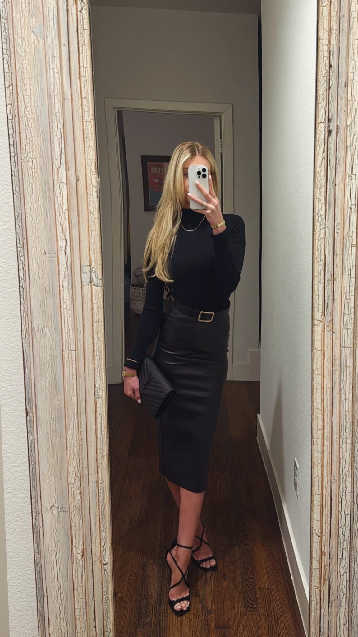 Chic holiday outfit 🖤 

#LTKSeasonal #LTKHoliday #LTKootd