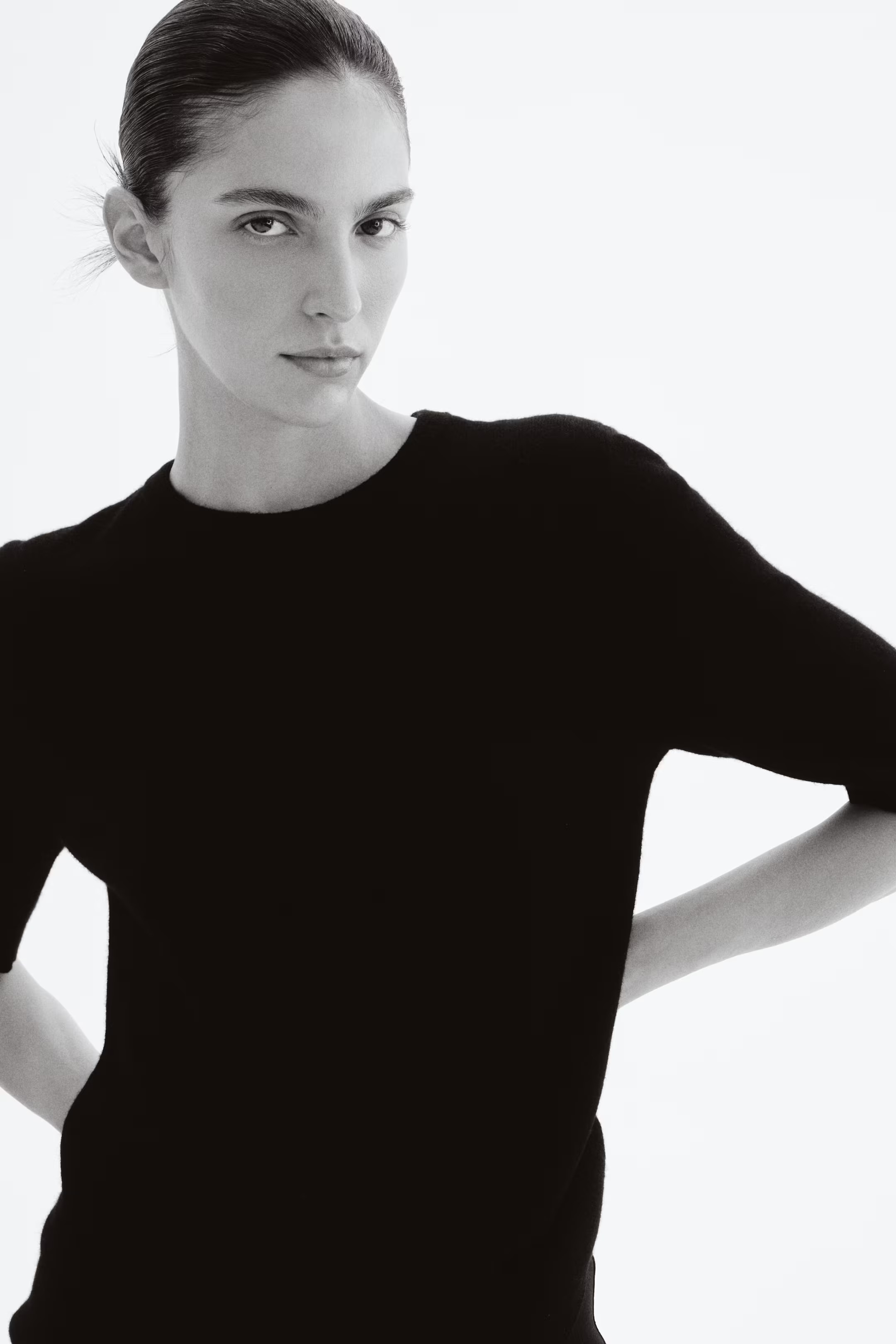 Fine-knit cashmere top | H&M (UK, MY, IN, SG, PH, TW, HK)