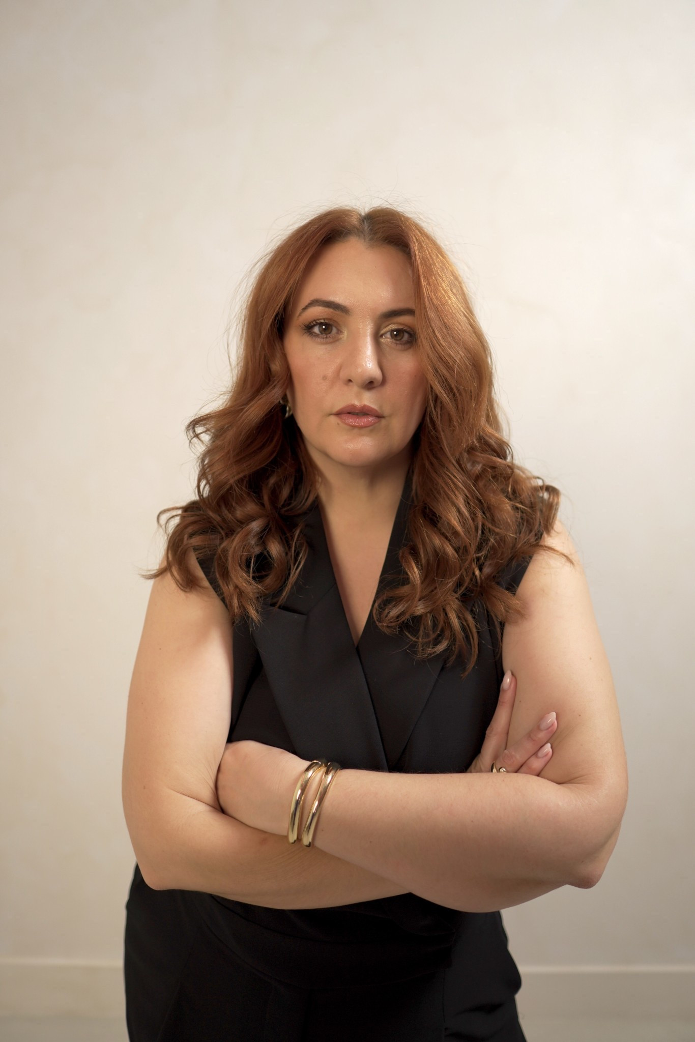 Power dressing doesn’t need shoulder pads 🖤
This sleeveless blazer romper cinches the waist and makes any outfit feel intentional.
#holidayoutgits #FallFashionFinds #MidsizeOutfitInspo #ModernClassic

#LTKFindsUnder100 #LTKMidsize #LTKOver40