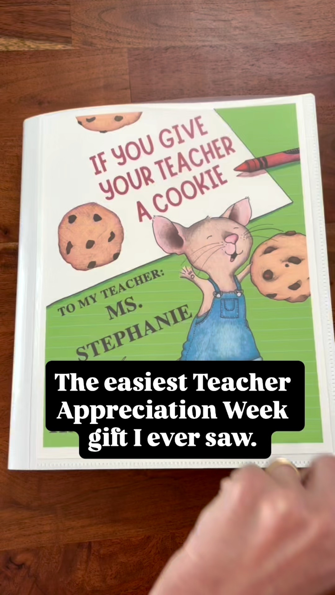 The easiest teacher appreciation week gift ever! Print and only use the pages you need! #taw Who needs a room mom idea??