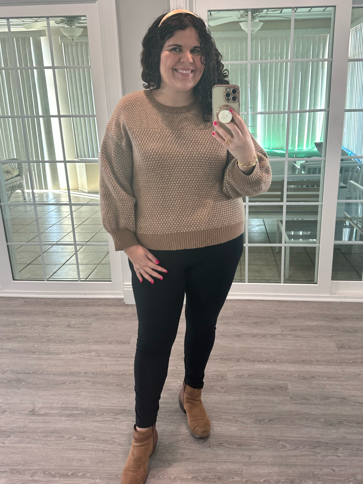 One of favorite simple outfits because it goes with so many occasions! It’s a sunny Friday, what more could we want? 

#LTKplussize #LTKstyletip #LTKSpringSale