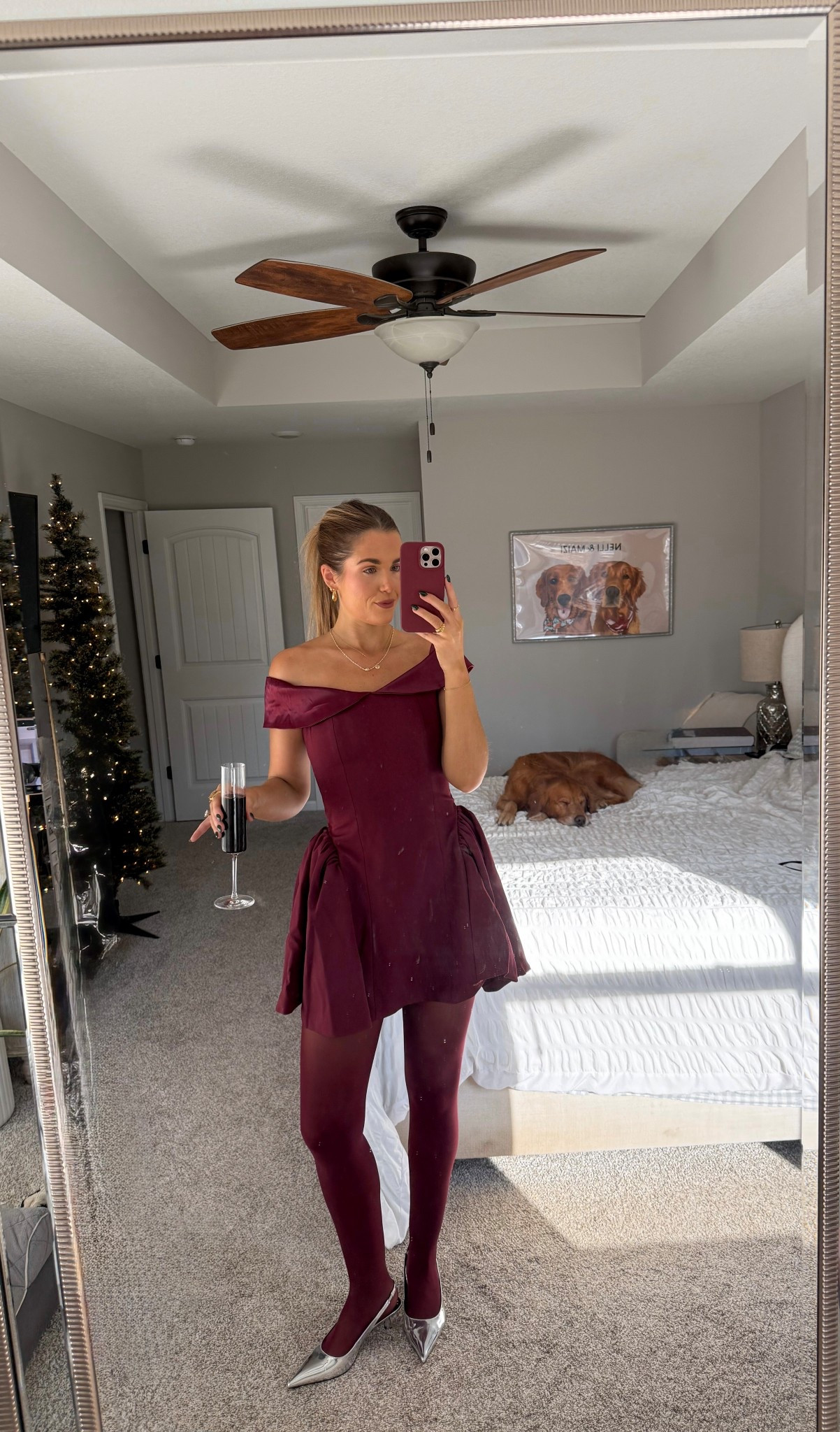 holiday dress in a size 4! tights in a medium - linking similar shoes :)

#LTKootd #LTKHoliday #LTKSeasonal