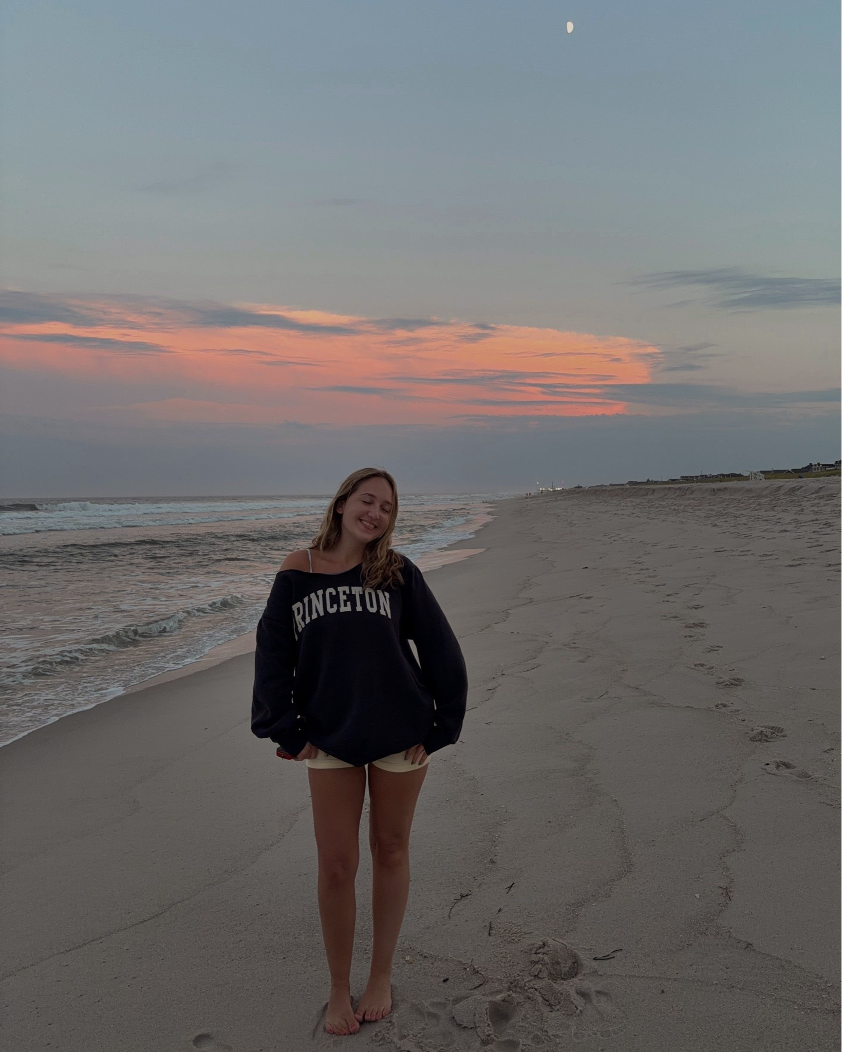 sweatshirt is brandy melville