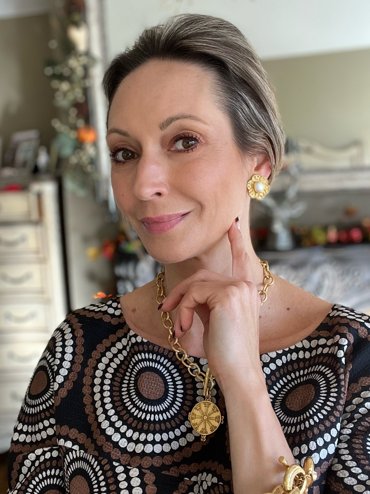 Fall 🤎🖤Vibes with Julie Voss ✨Reversible Meridian necklace 

#LTKSeasonal #LTKover40 #LTKstyletip