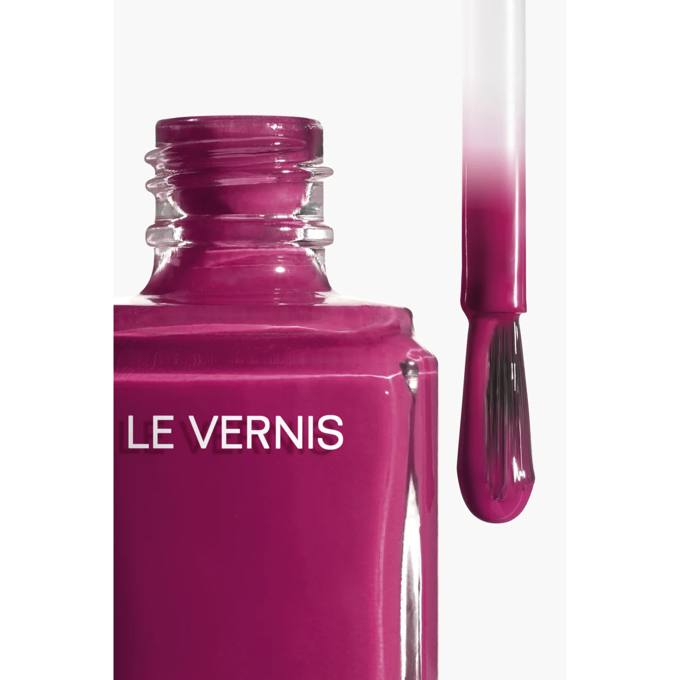 LE VERNIS Longwear nail colour 387 - Performer | CHANEL | Chanel, Inc. (US)