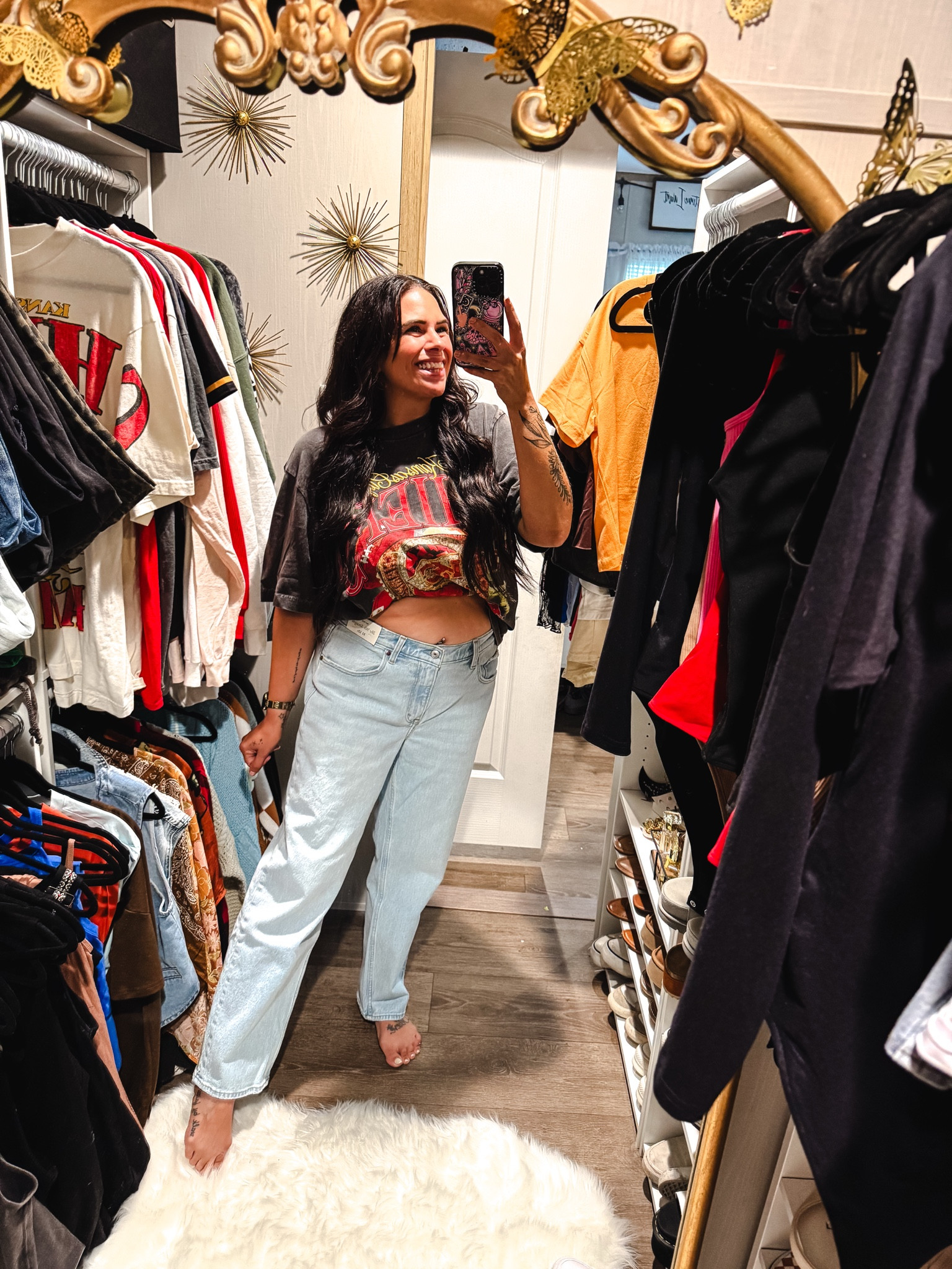 Mid rise 90’s straight leg jeans are currently on sale for 25% off plus the LTK exclusive in app code! NFL shop on Abercrombie’s site is also 15% off. This whole look is on sale 😍

Jeans
NFL 
Kansas City 
Chiefs 
Fall outfit 
Straight leg jeans 

#LTKBacktoSchool #LTKxAF #LTKMidsize