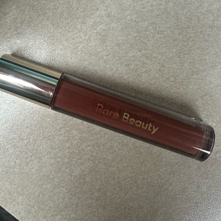 Finally used this gloss and it’s so hydrating. Shade is nearly neutral  

#LTKSeasonal #LTKbeauty #LTKstyletip
