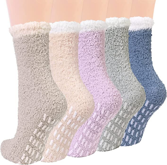 Womens Fuzzy Socks 5 Pairs, Winter Warm Soft Slipper Socks, Non Slip Grip Socks Cozy Sleep Fluffy... | Amazon (US)