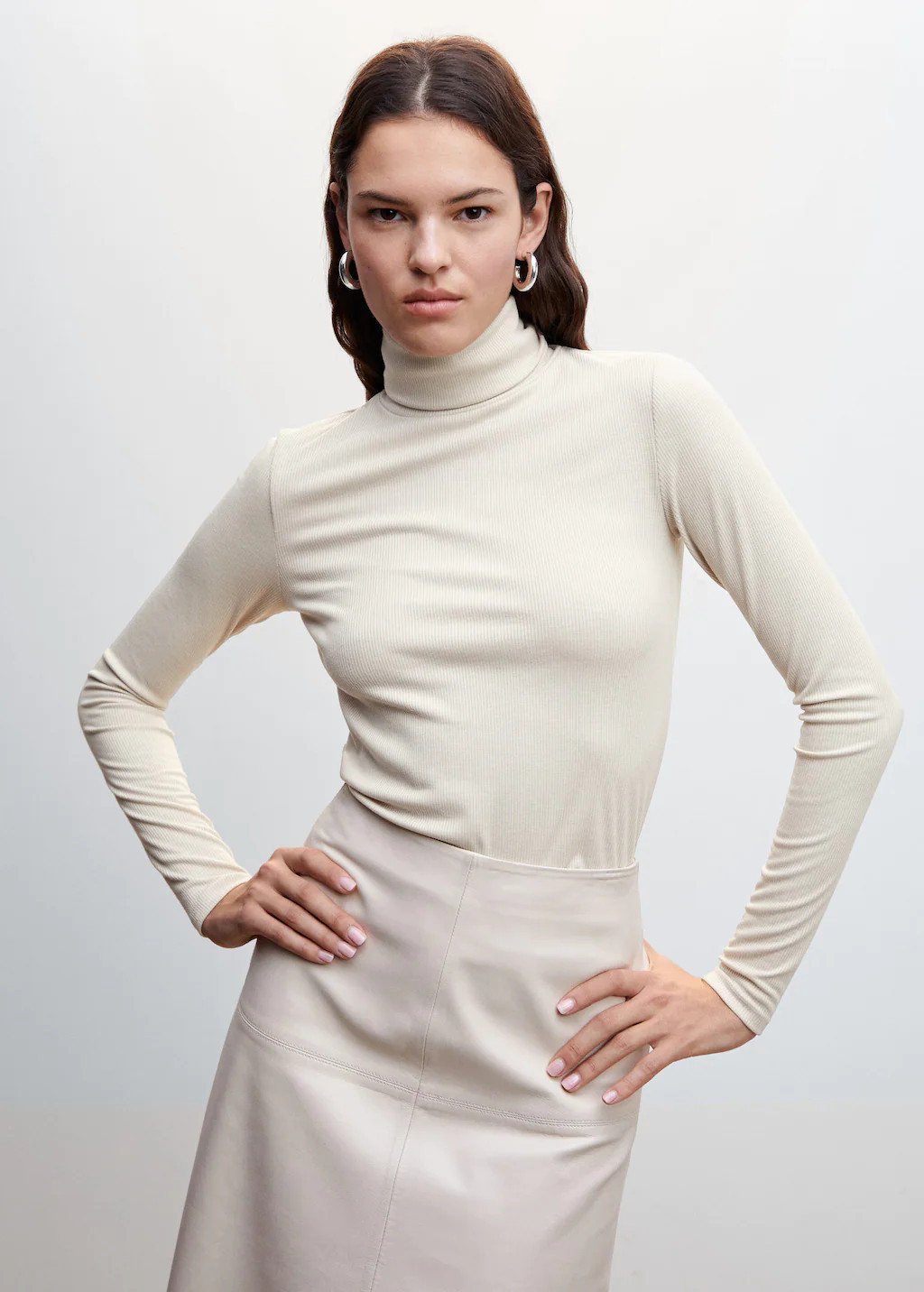 Ribbed high neck t-shirt | White Top Tops | White Sweater Sweaters | Work Outfit | MANGO (US)