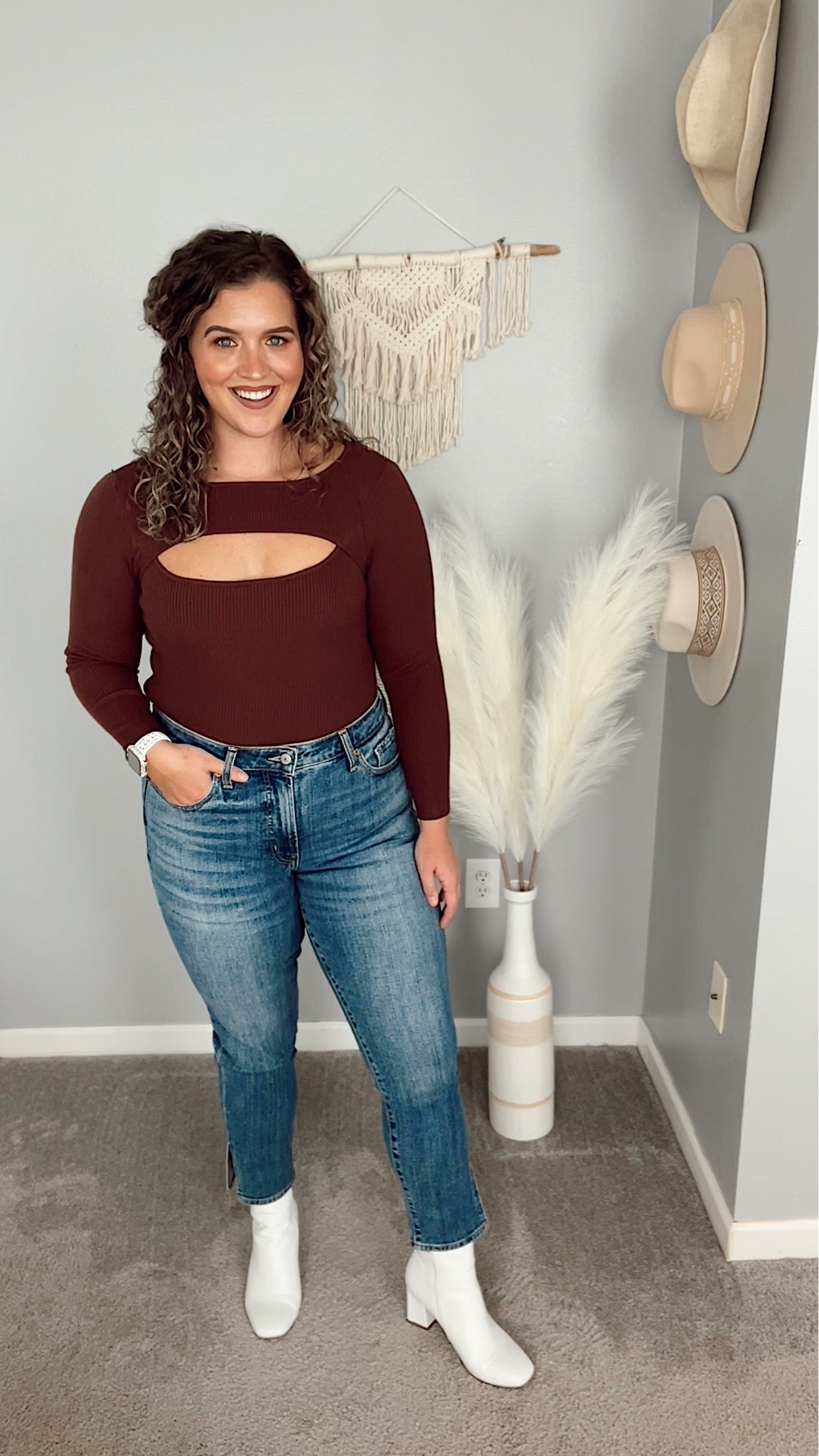 Old Navy denim jeans // Work appropriate 💼 
Size 12 
#denim #jeans #curvydenim #straightjeans #darkwashdenim #fallfashion #fallstyle #midsizeoutfits #sweater #pumpkinpatchoutfit #ootd #everydaystyle #casualoutfits #casualstyle #affordablefashion 

#LTKcurves #LTKSeasonal #LTKstyletip