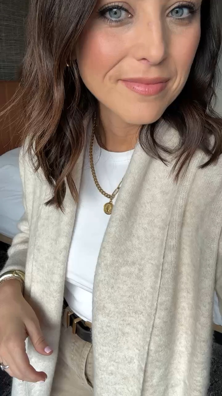 Neutral Outfit Inspo for Winter!

Neutral outfits  denim  ripped jeans  khaki denim  high waisted pants  petite denim  sneakers  everyday outfit  outfit inspo  coatigan  cardigans  white long sleeve  Vintagepickin 

#LTKgrwm #LTKPetite #LTKFindsUnder50