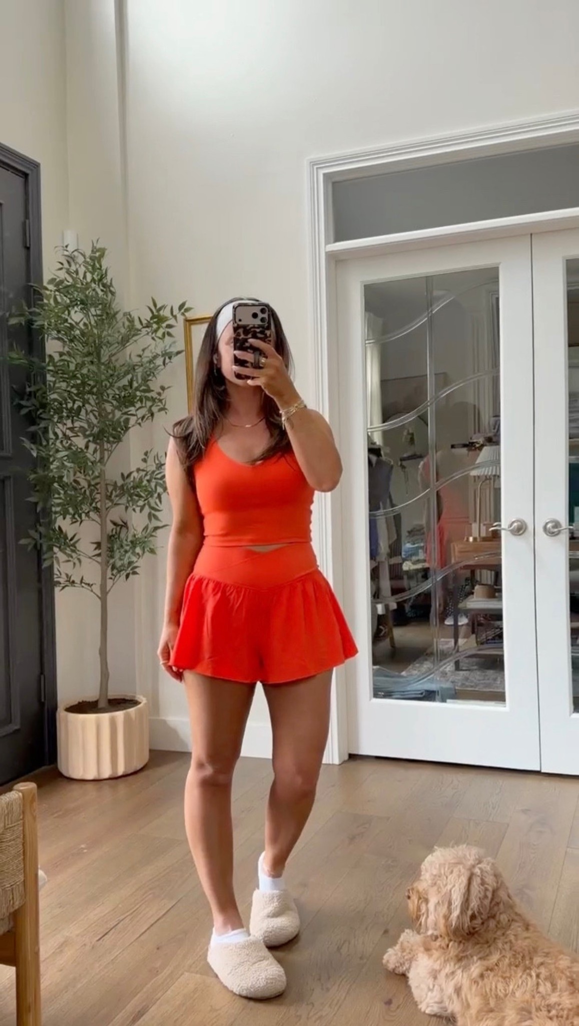 Orange active shorts and tank from Aerie 🍊

#LTKgrwm #LTKootd #LTKActive