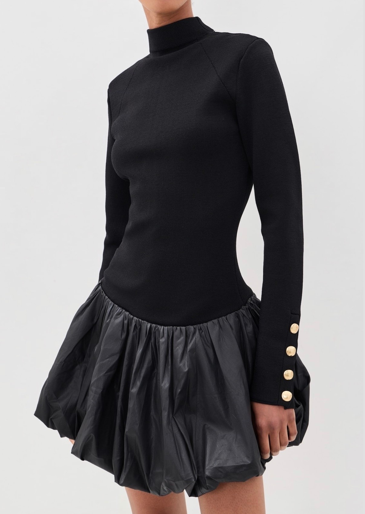 Love the shape of this dress!
Black dress

#LTKWedding
